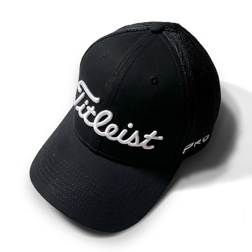 Titleist FJ FootJoy Tour Elite Troy Fit Hat Medium-Large Black Mesh Back